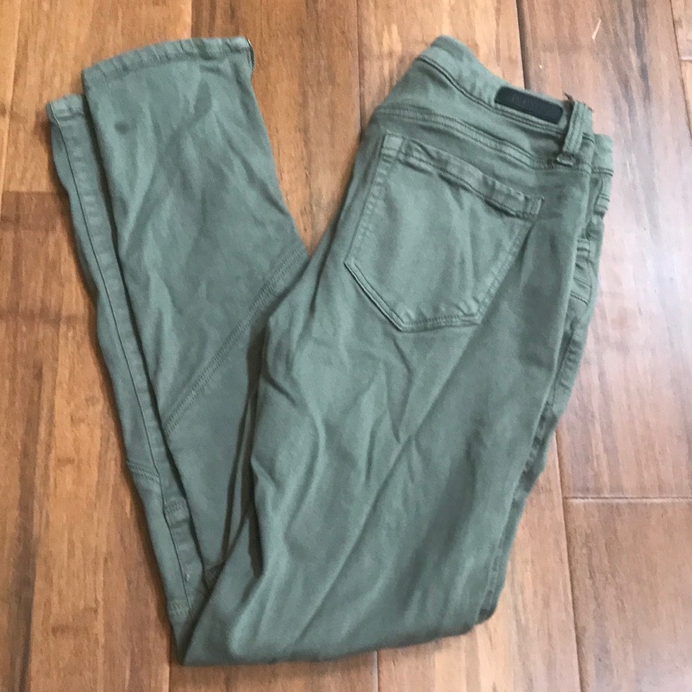 Olive green zipper jeans